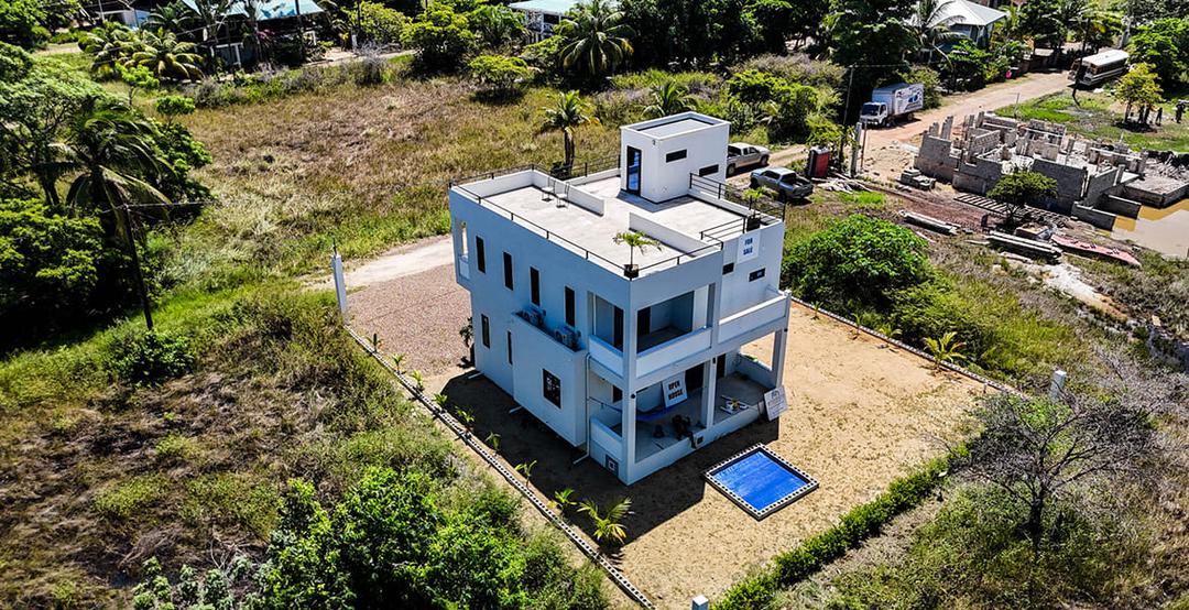RE/MAX VIP - Belize Real Estate gallery 9