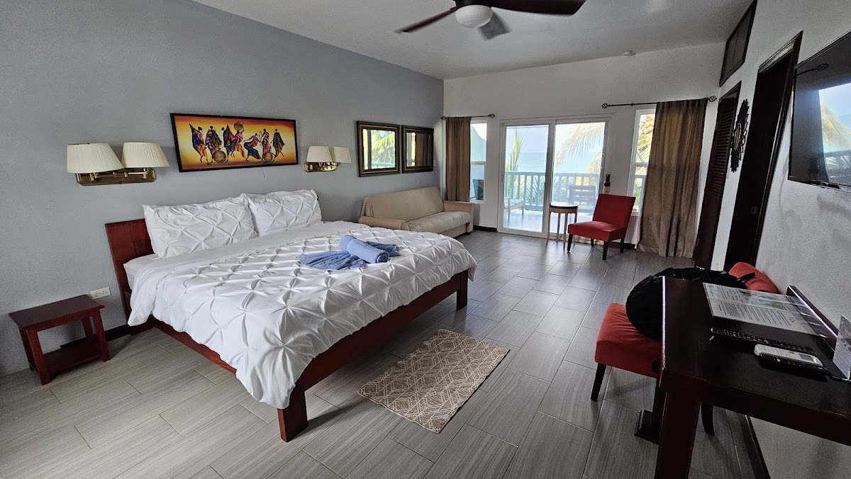 Parrot Cove Lodge gallery 2