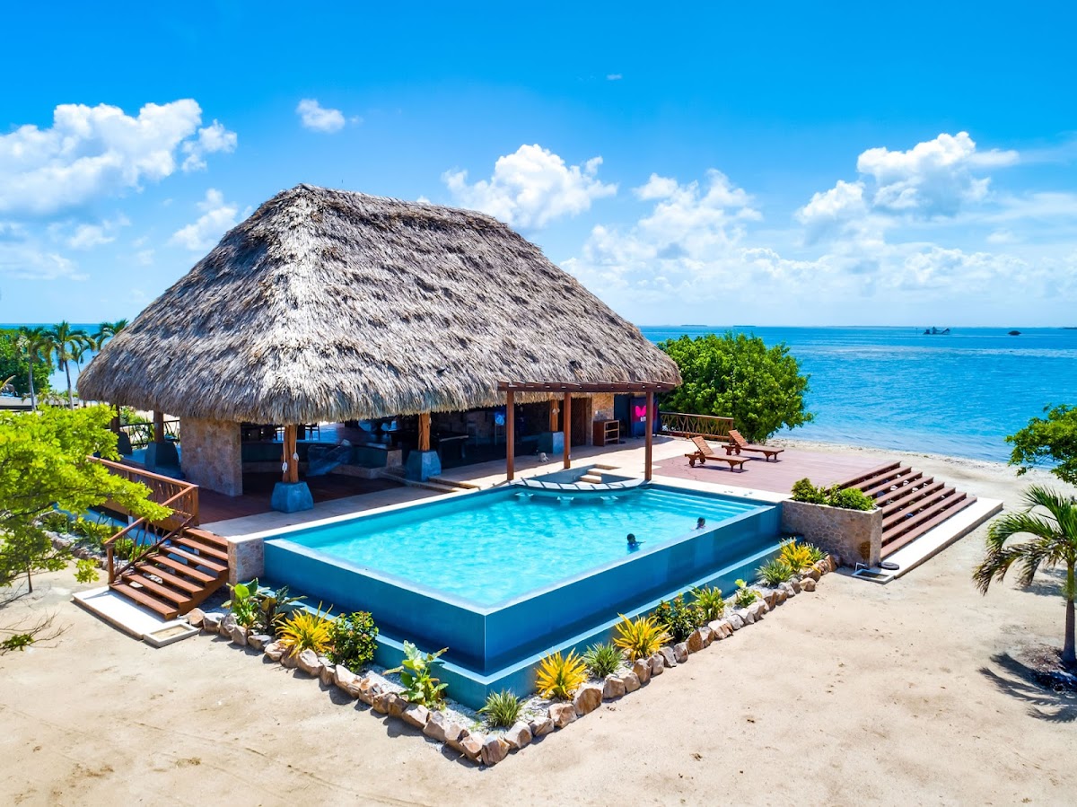 Kanu Private Island Resort gallery 2