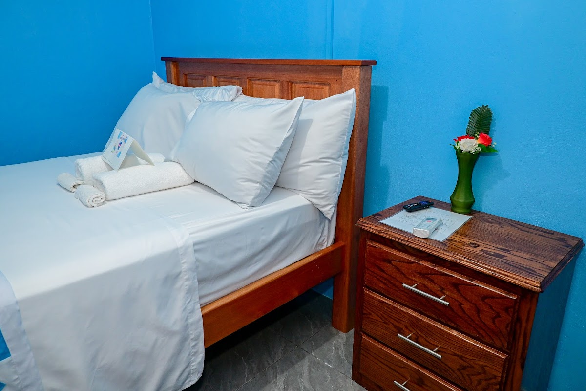 Araelmar Airbnb gallery 2