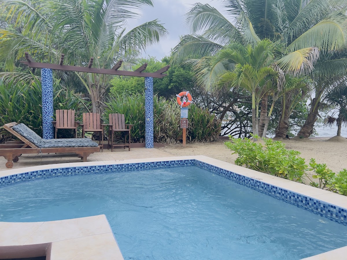 Luxe Vacation Rentals Belize gallery 7
