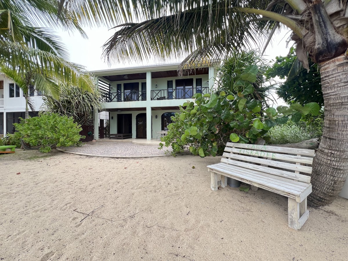 Luxe Vacation Rentals Belize gallery 8