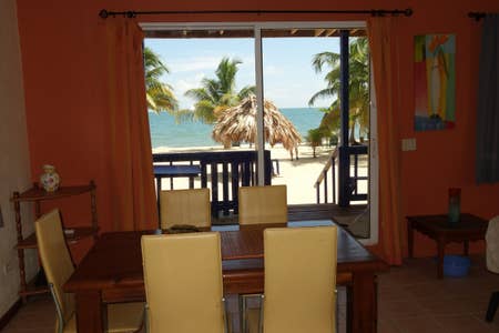AJ Palms Beach Apartments gallery 3