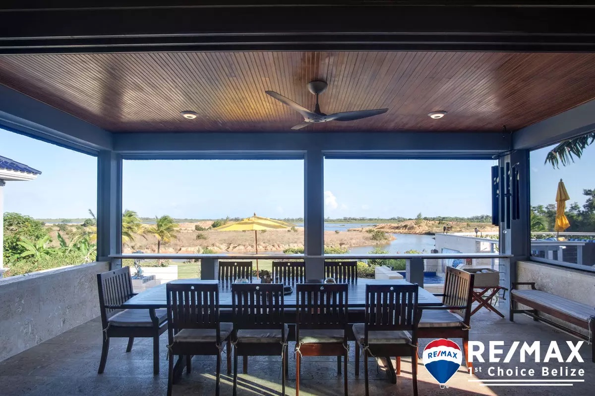 RE/MAX 1st Choice Belize Hopkins gallery 2