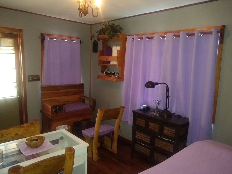 The Right Touch Caribbean Massage cover