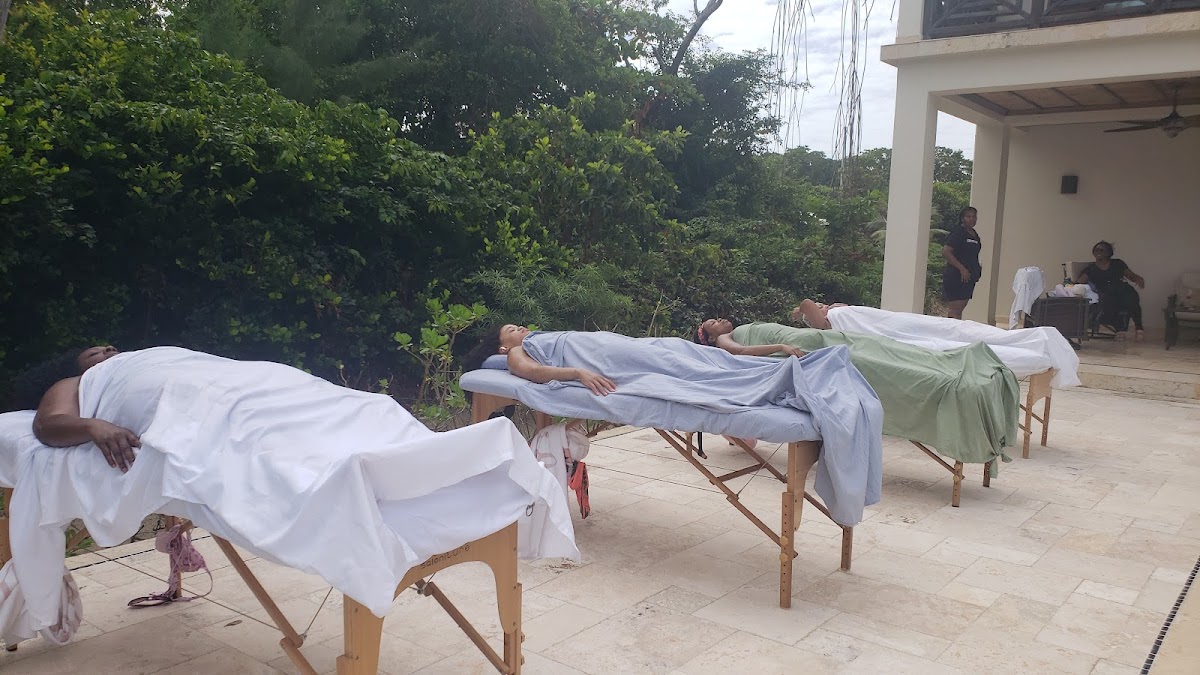The Right Touch Caribbean Massage gallery 5