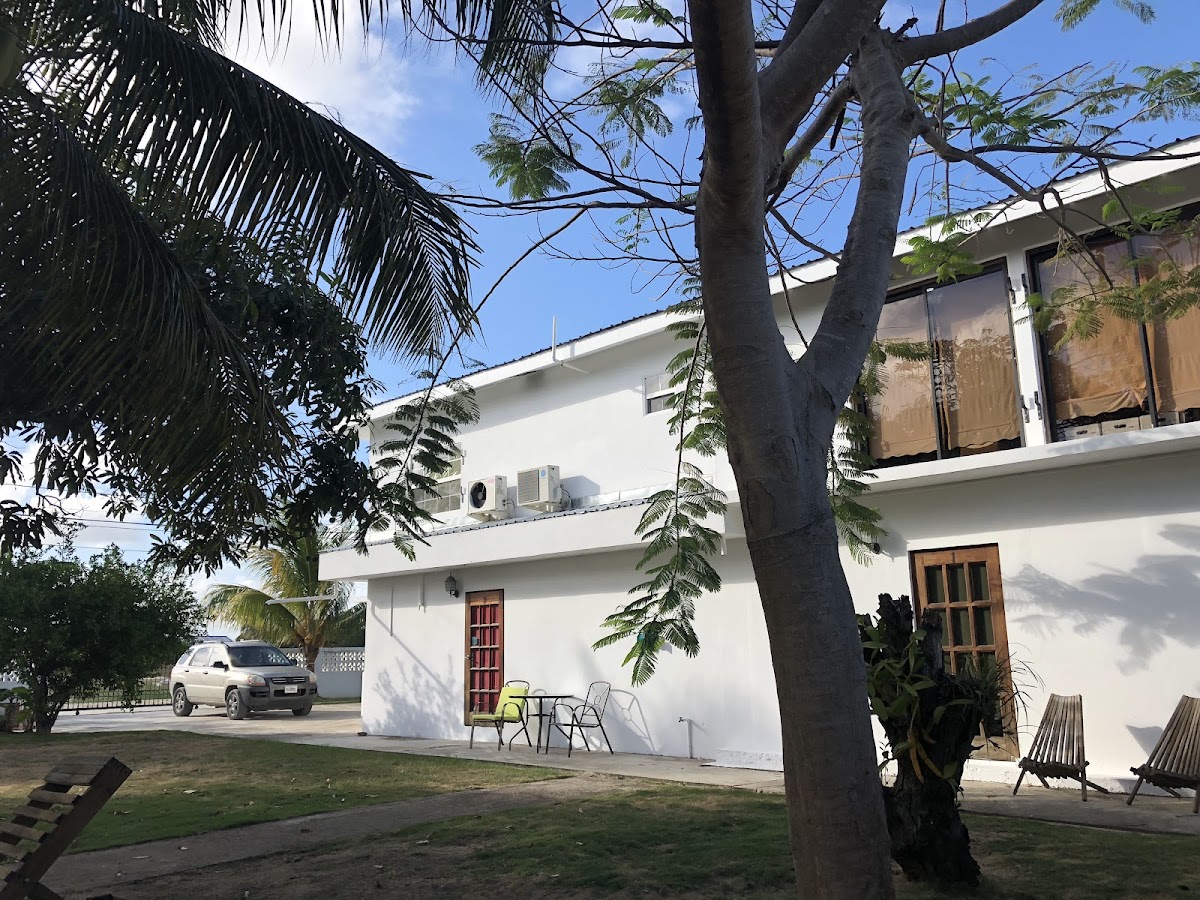 Bamboleo Inn Guest House gallery 9