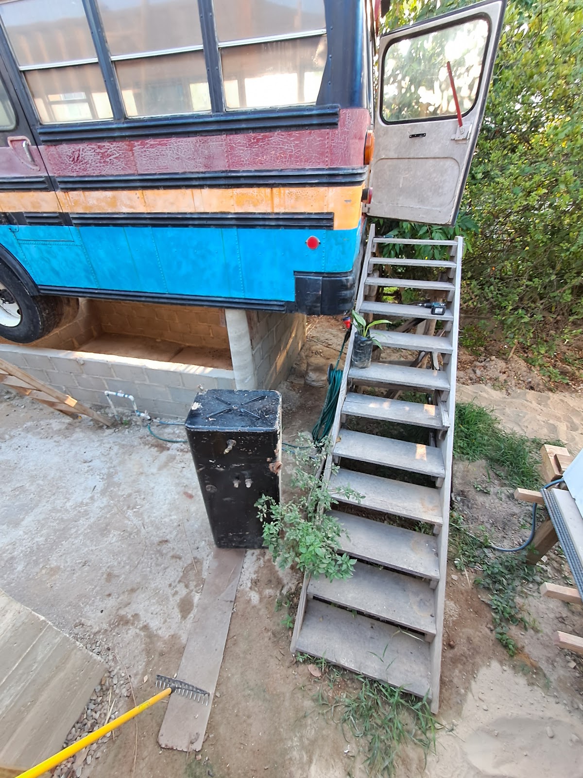 Jungle Bus Hostel gallery 7