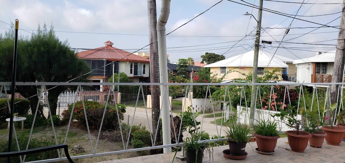 The Red Hut Inn gallery 8