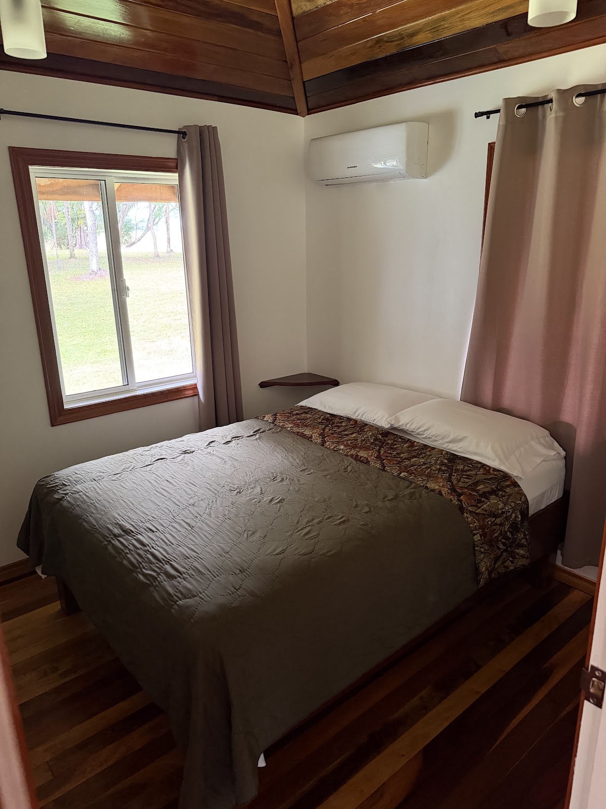 Crystal Creek Lodge gallery 2
