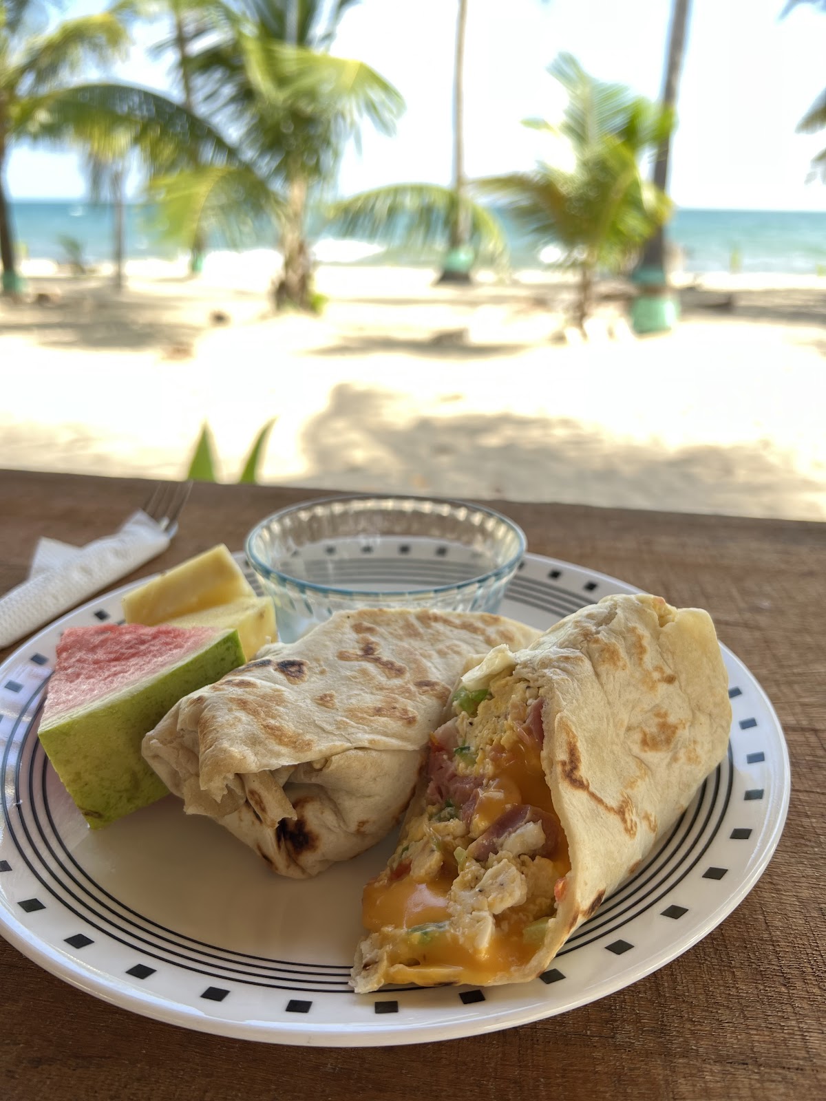 H2V Beach Front Restaurant and Bar gallery 9