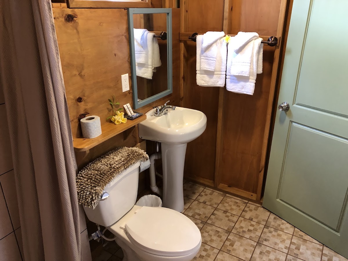 UpperWest Cabins gallery 8