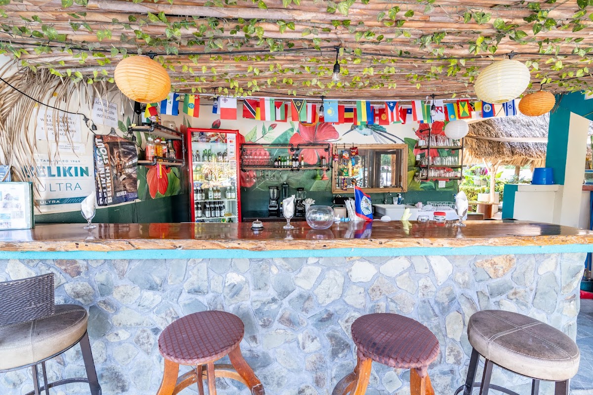Drift Inn Cayo gallery 10