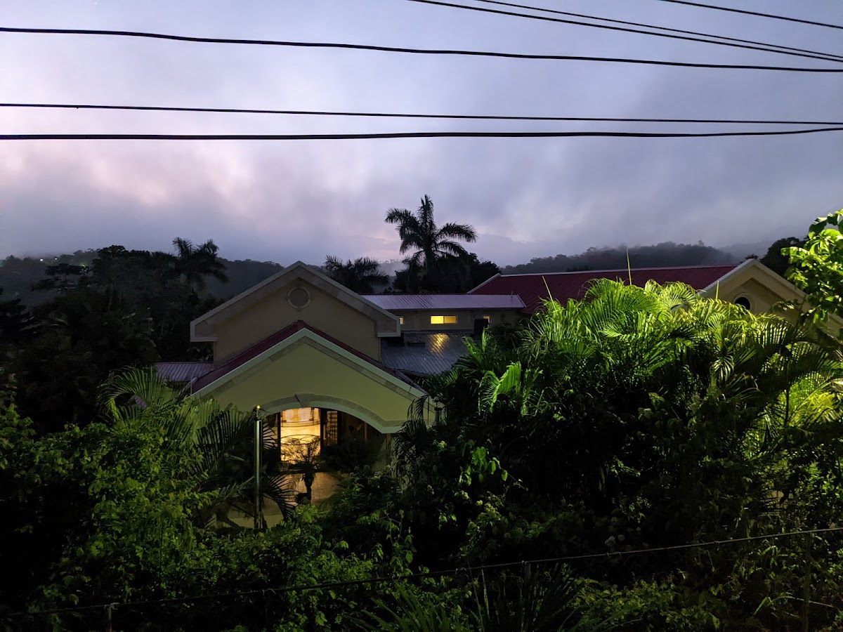 Suzie's Hilltop Villas gallery 3