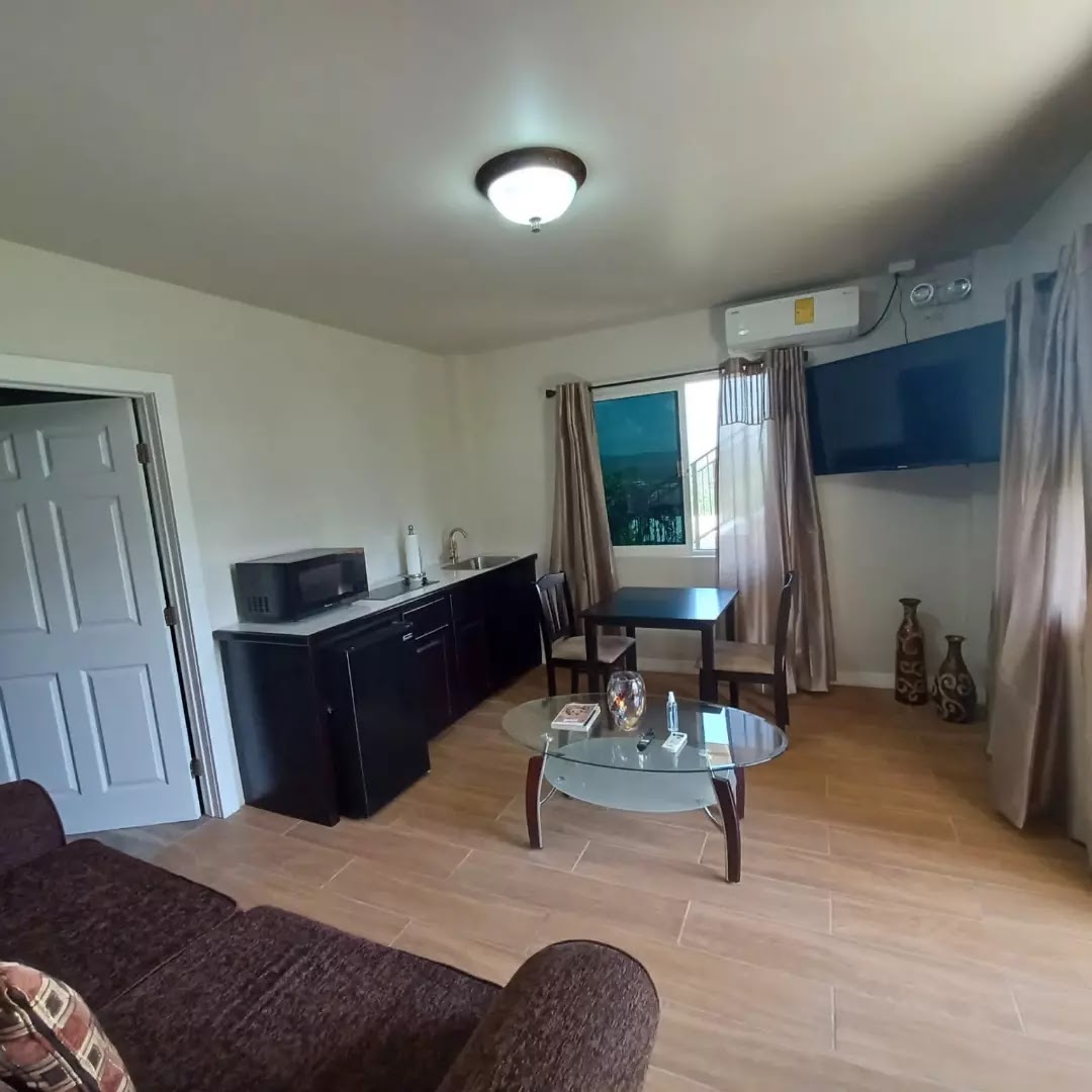 Paradise Hills Guest House gallery 5