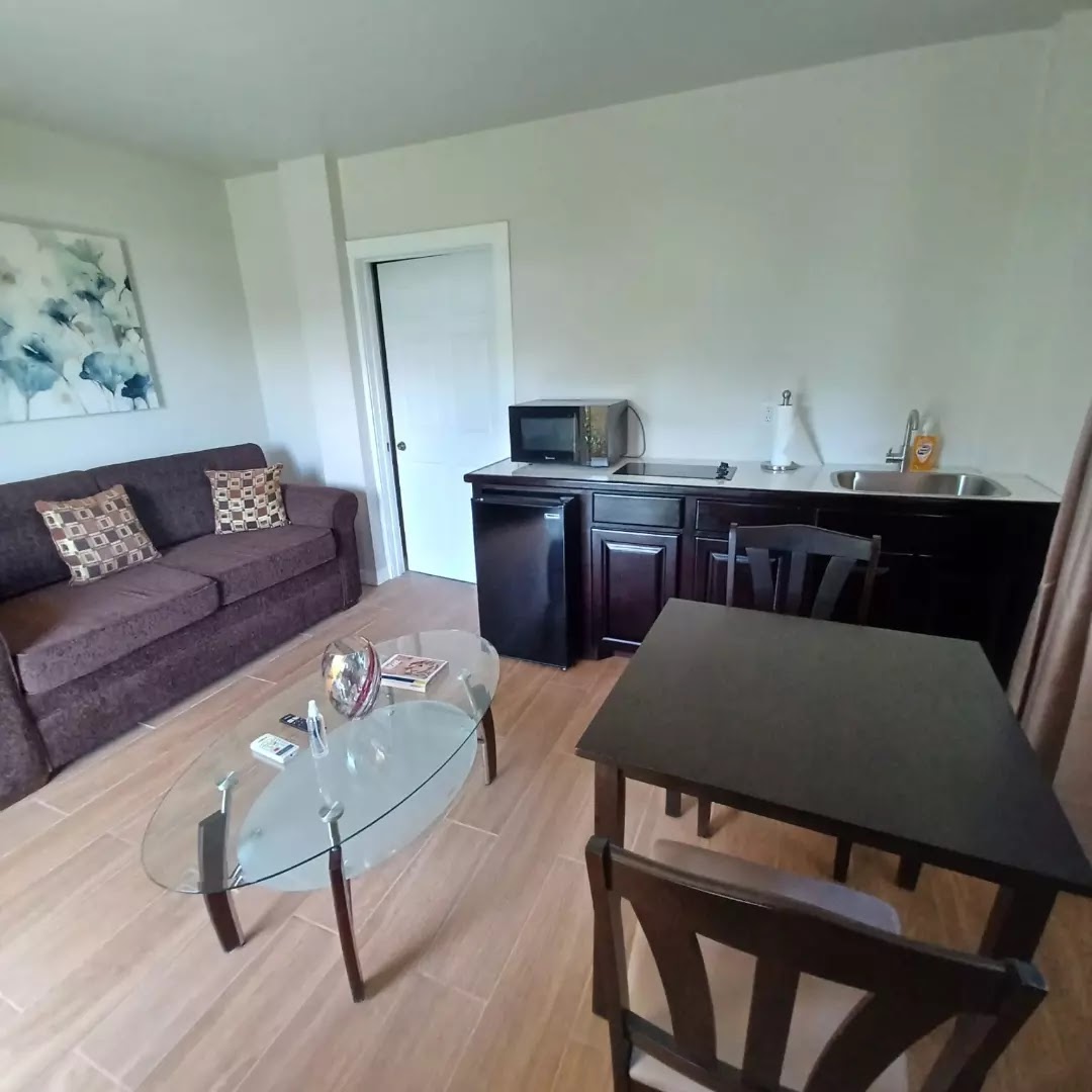 Paradise Hills Guest House gallery 7