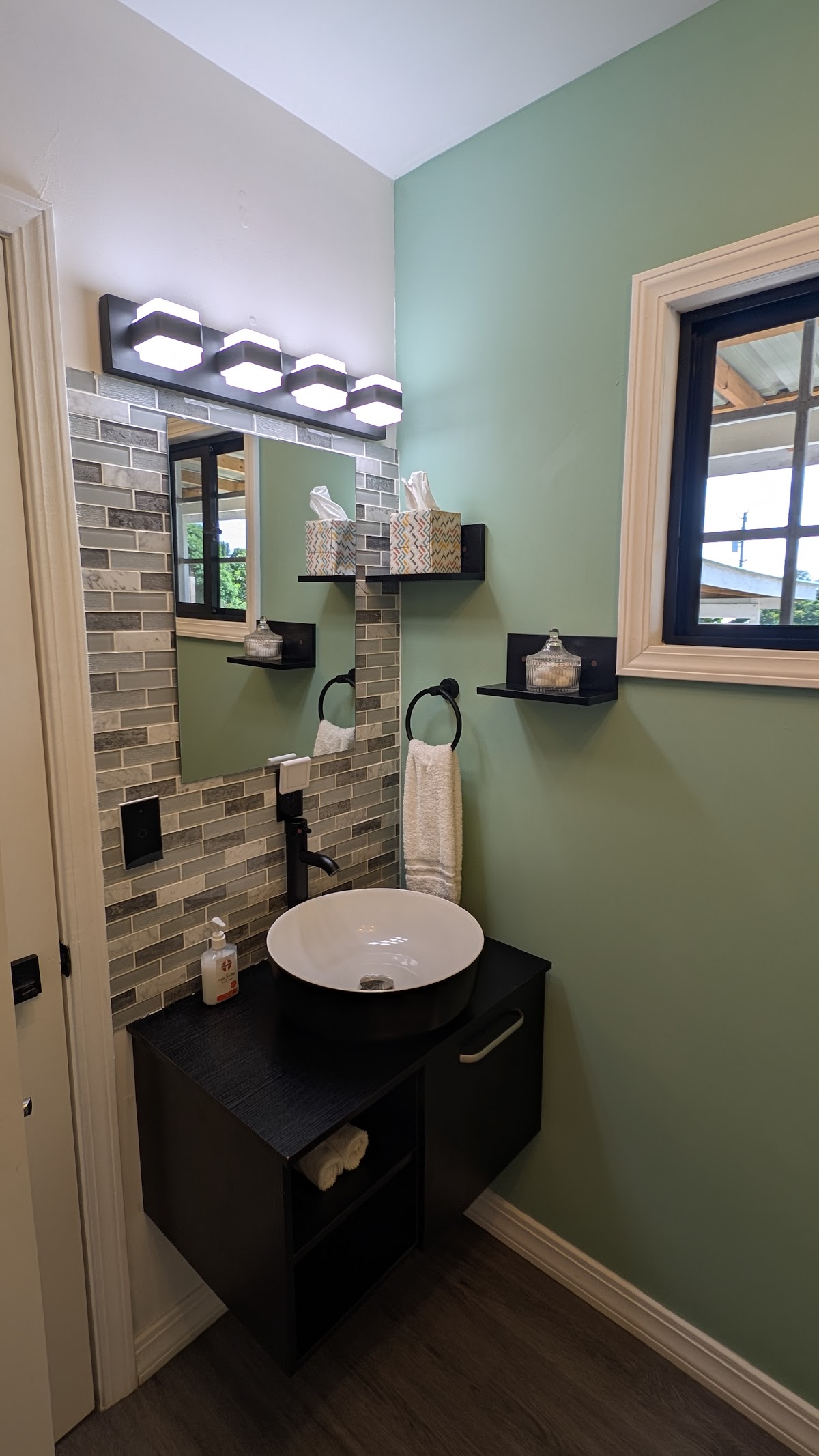 Elena's Jewel vacation rental gallery 5