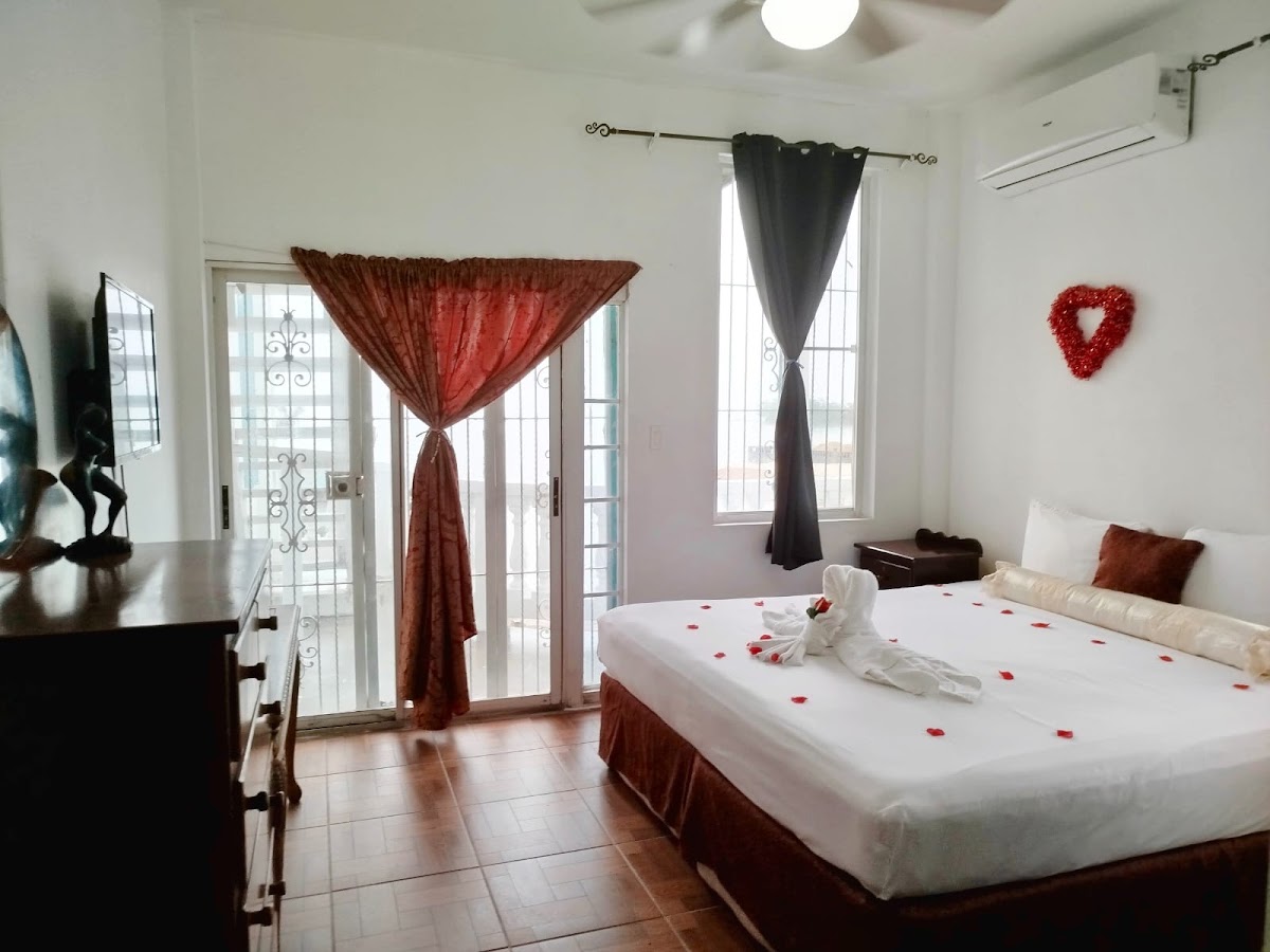 See Belize Vacation Rentals gallery 2