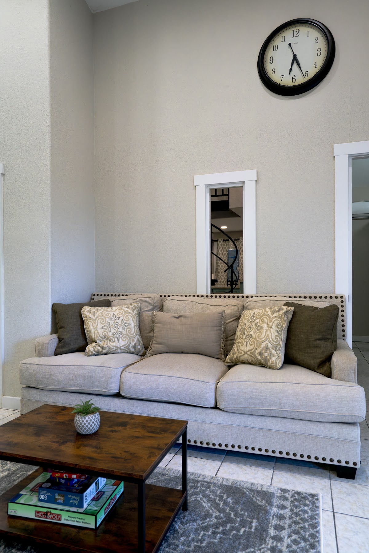Oakridge Apartment gallery 9