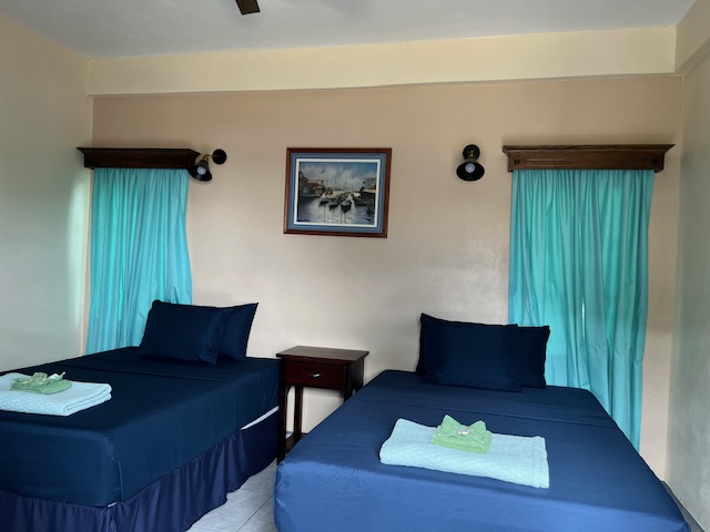 Daphne's Lagoon Lodge gallery 4