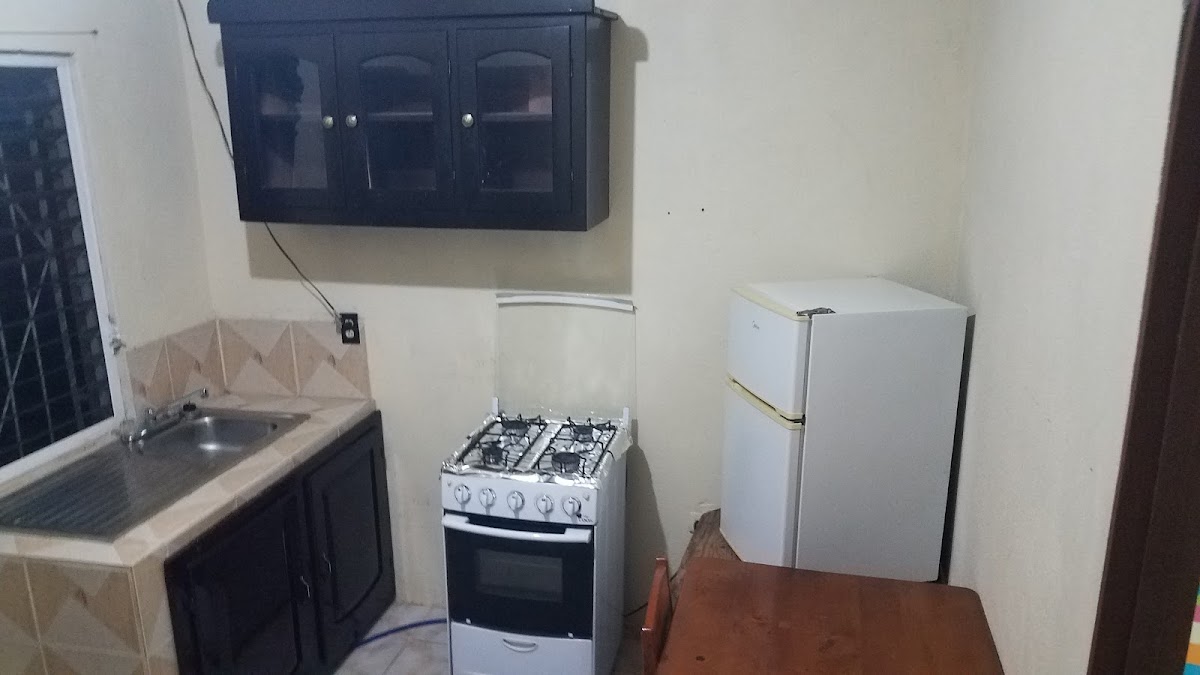 Pelayo's Apartments & Rooms Rentals gallery 6