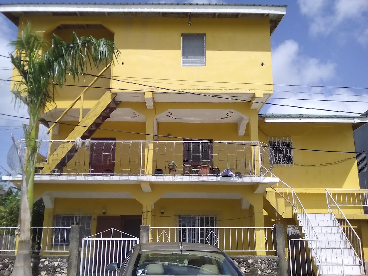 Pelayo's Apartments & Rooms Rentals gallery 10