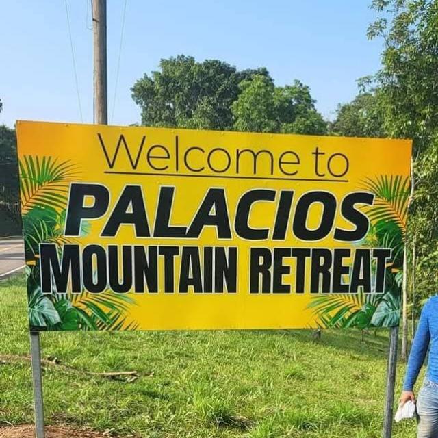 Palacio's Mountain Retreat gallery 5
