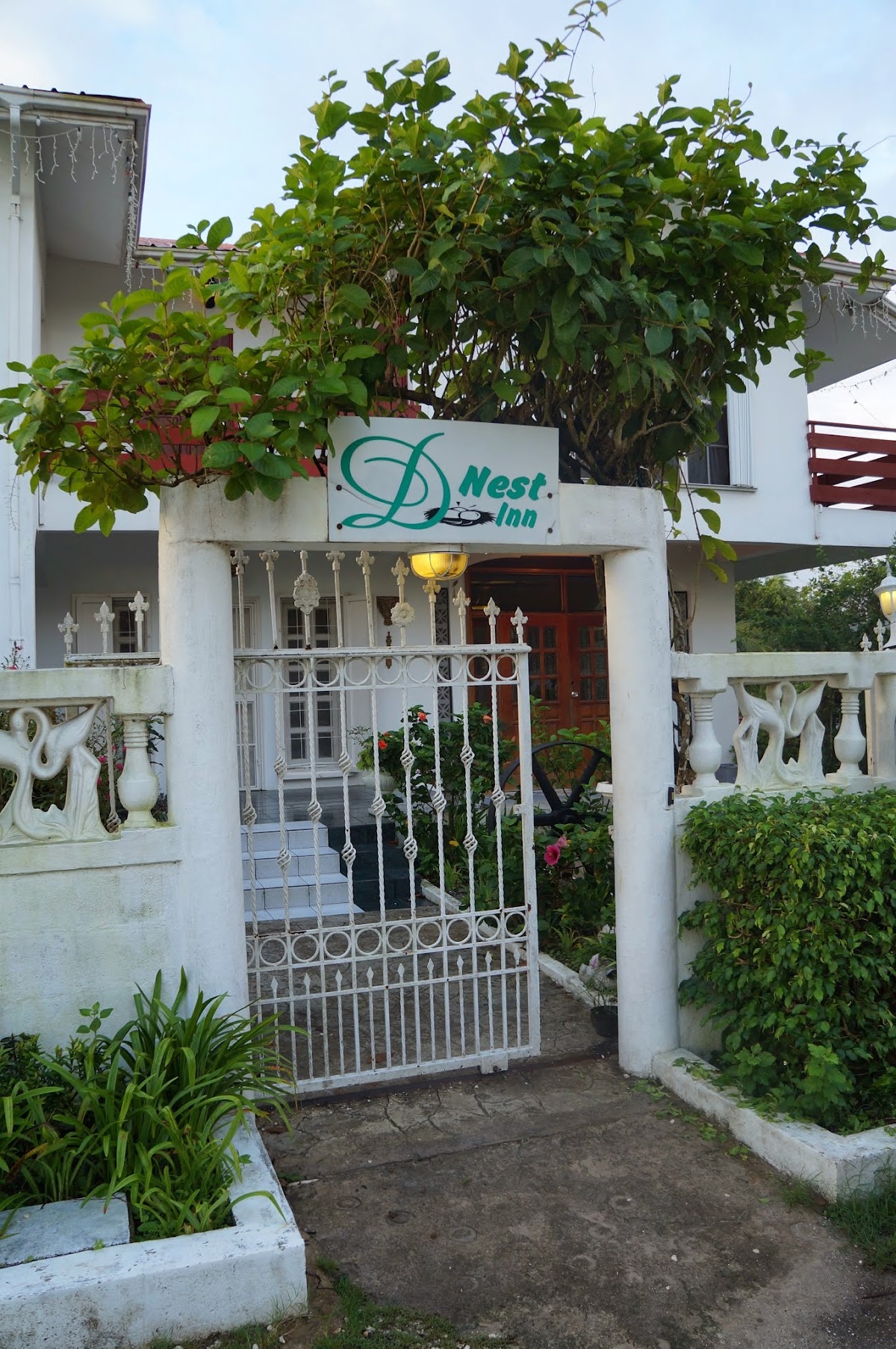 D'Nest Inn gallery 2