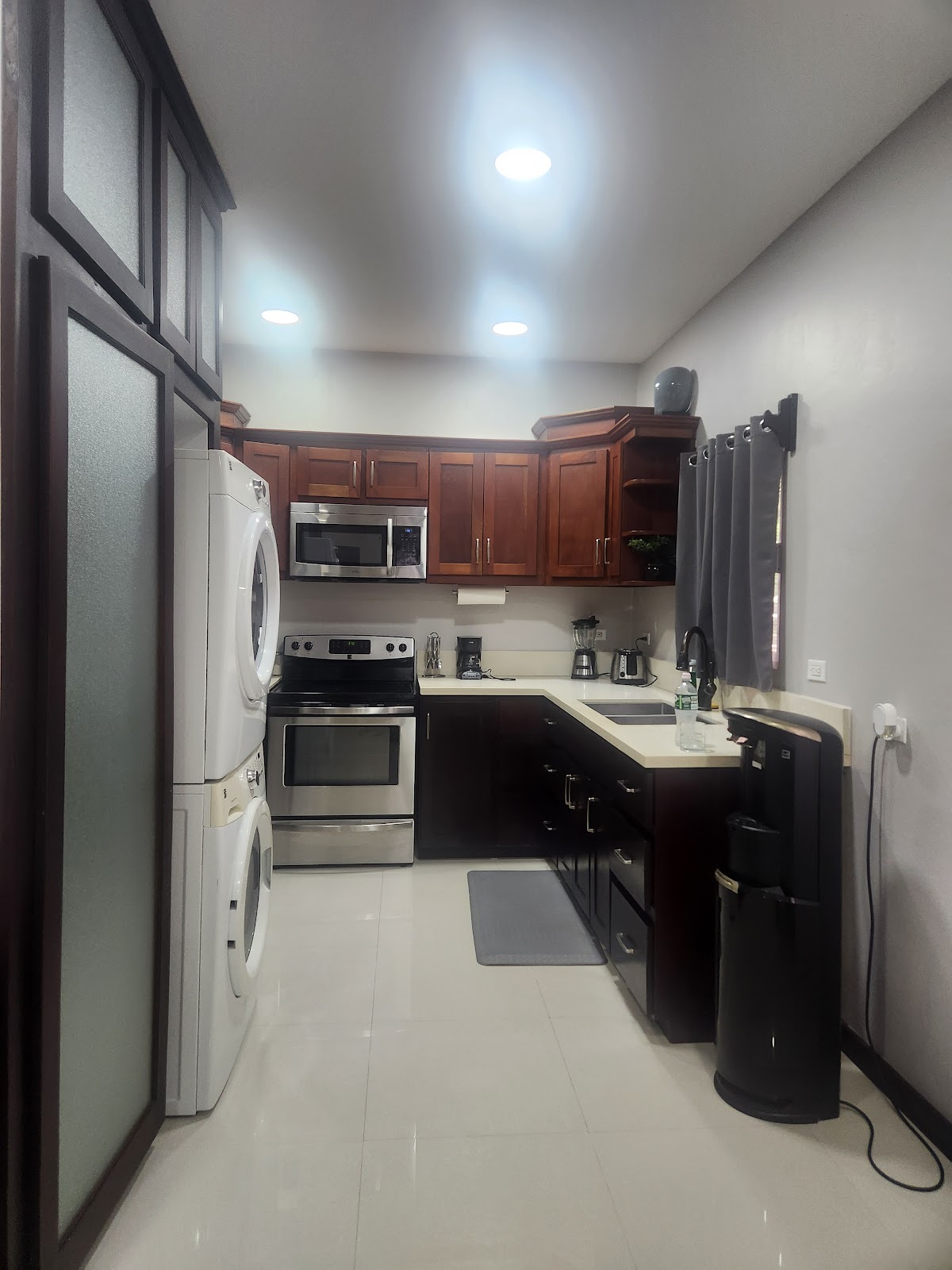 Embassy Apartments gallery 3
