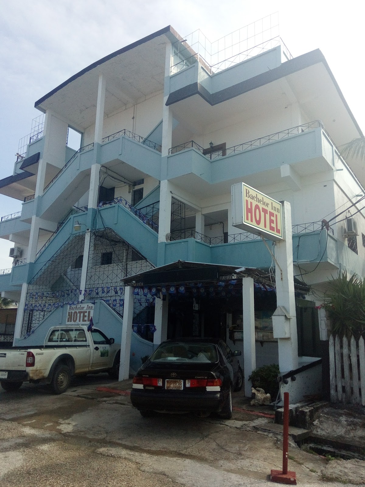 Bachelor Inn Hotel gallery 2