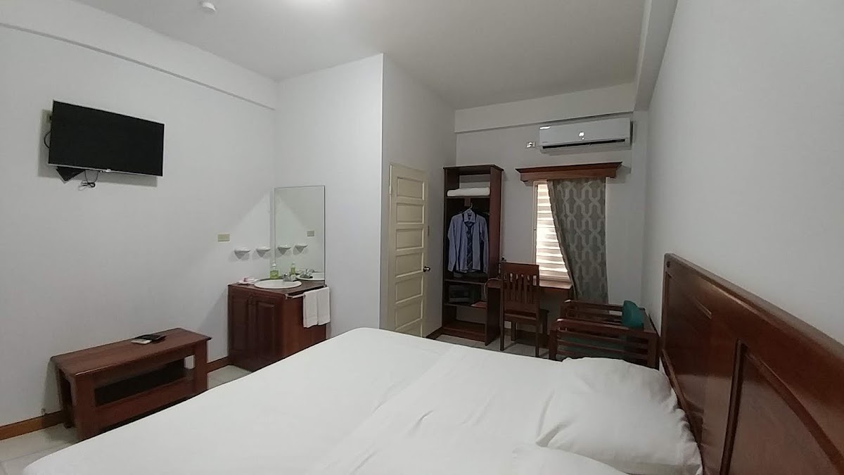 T B G Bed & Breakfast gallery 2