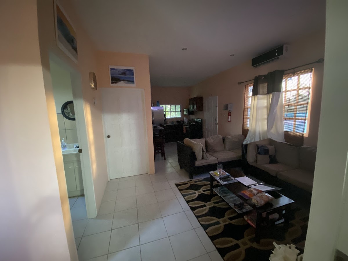 Lakeview Condo gallery 5