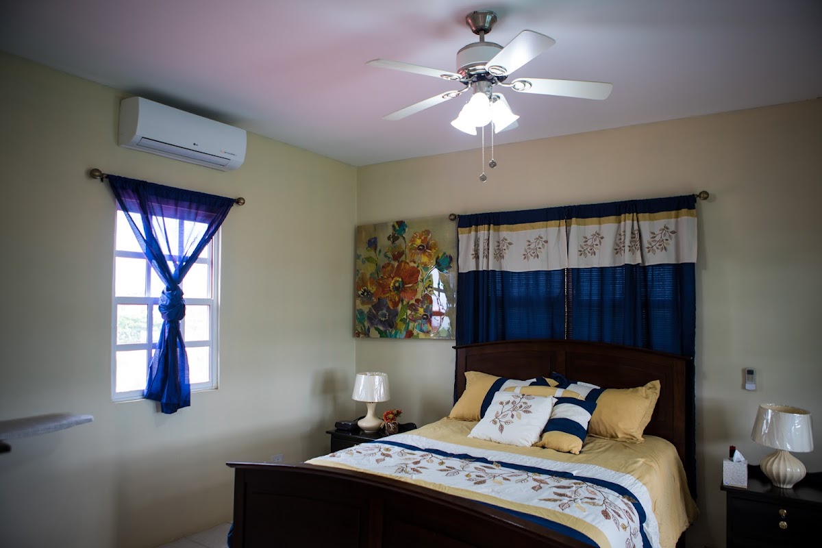 Lakeview Condo gallery 7