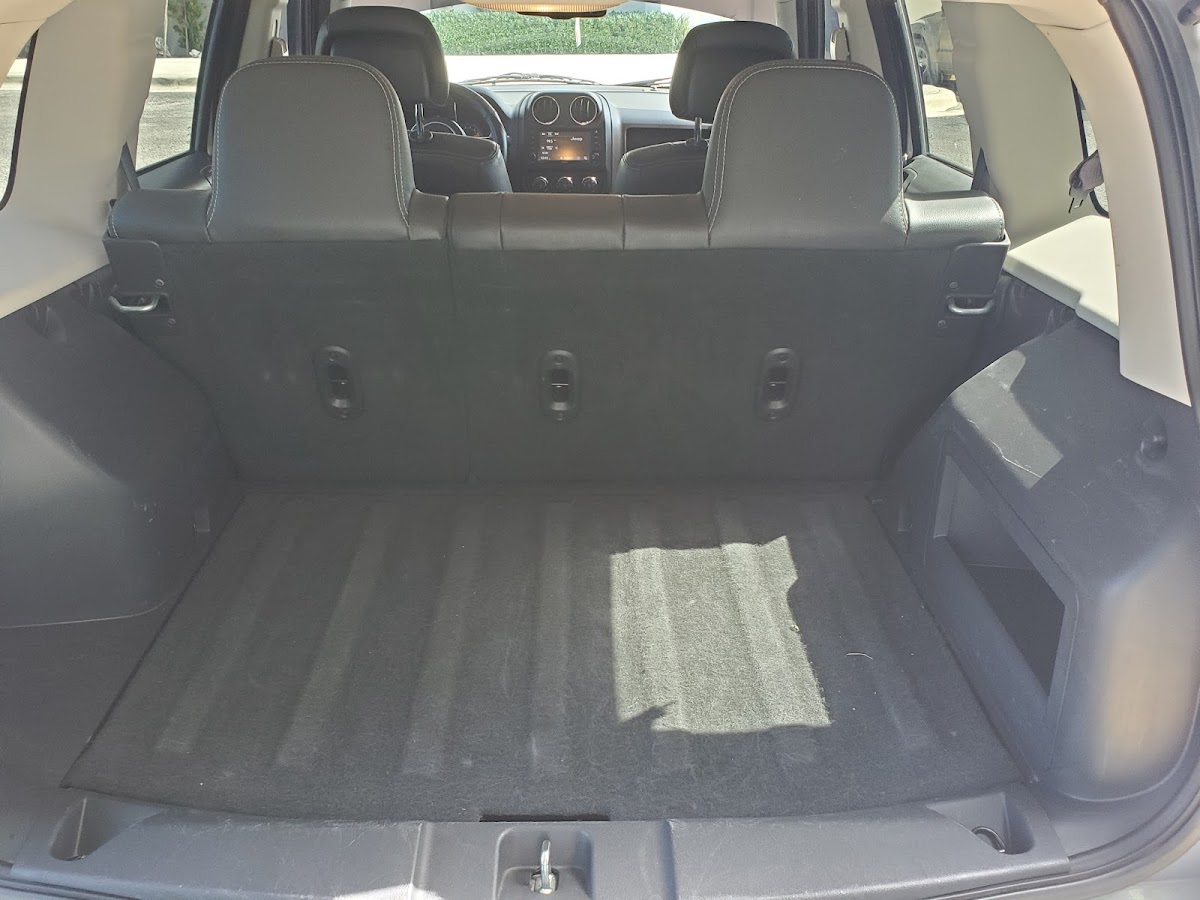DA&E Auto Rental gallery 10