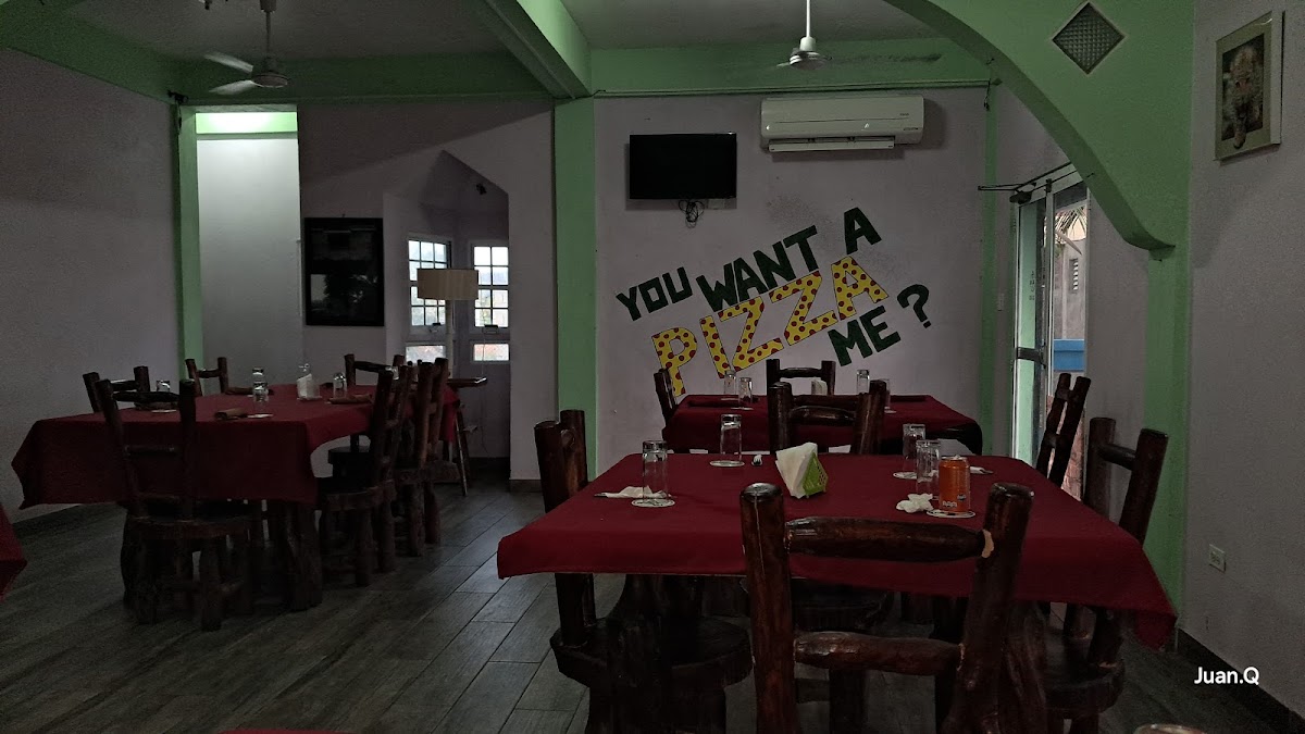 Breda O's Pizza Palace gallery 8