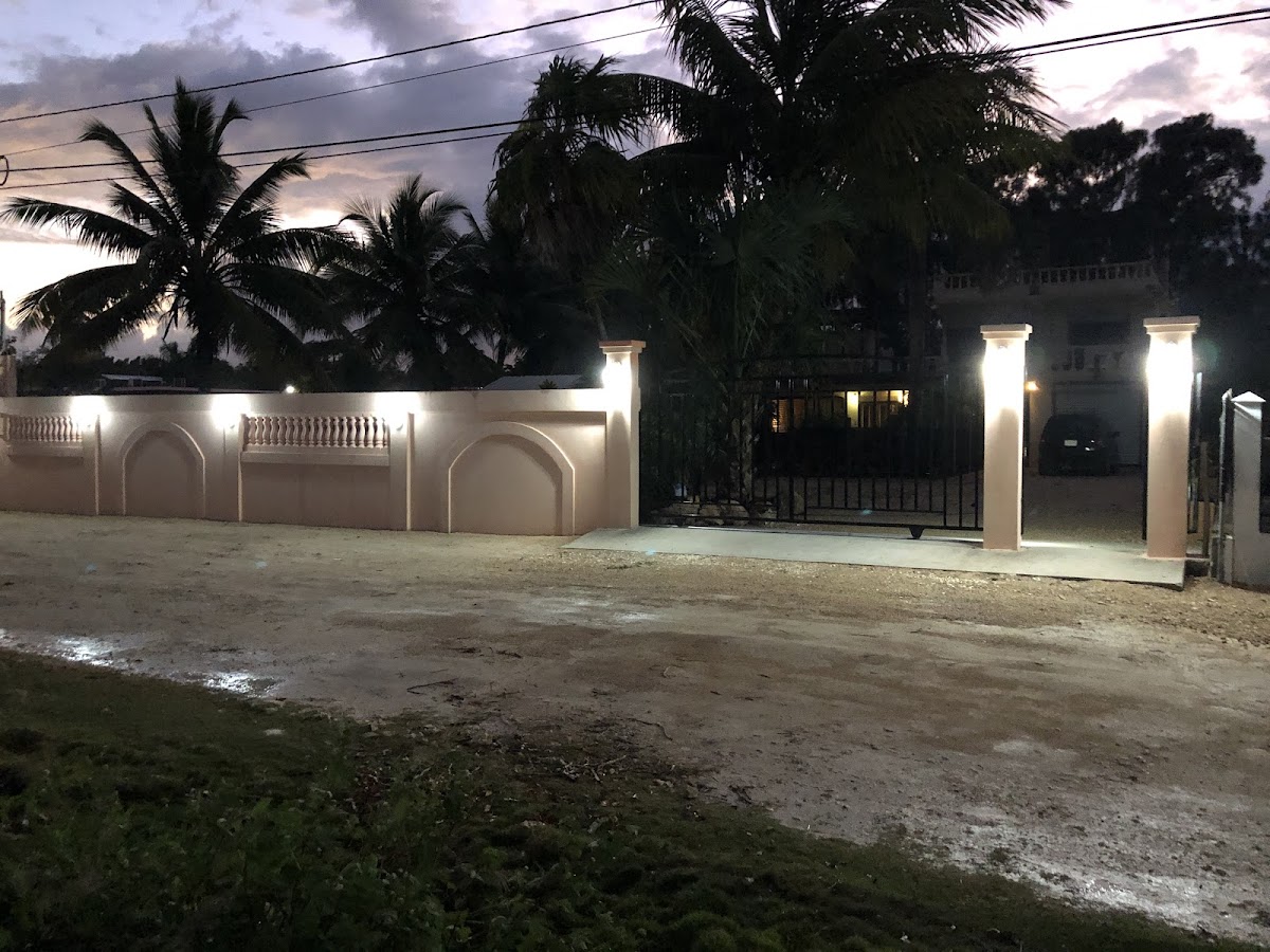 Chateaux Pelican gallery 7