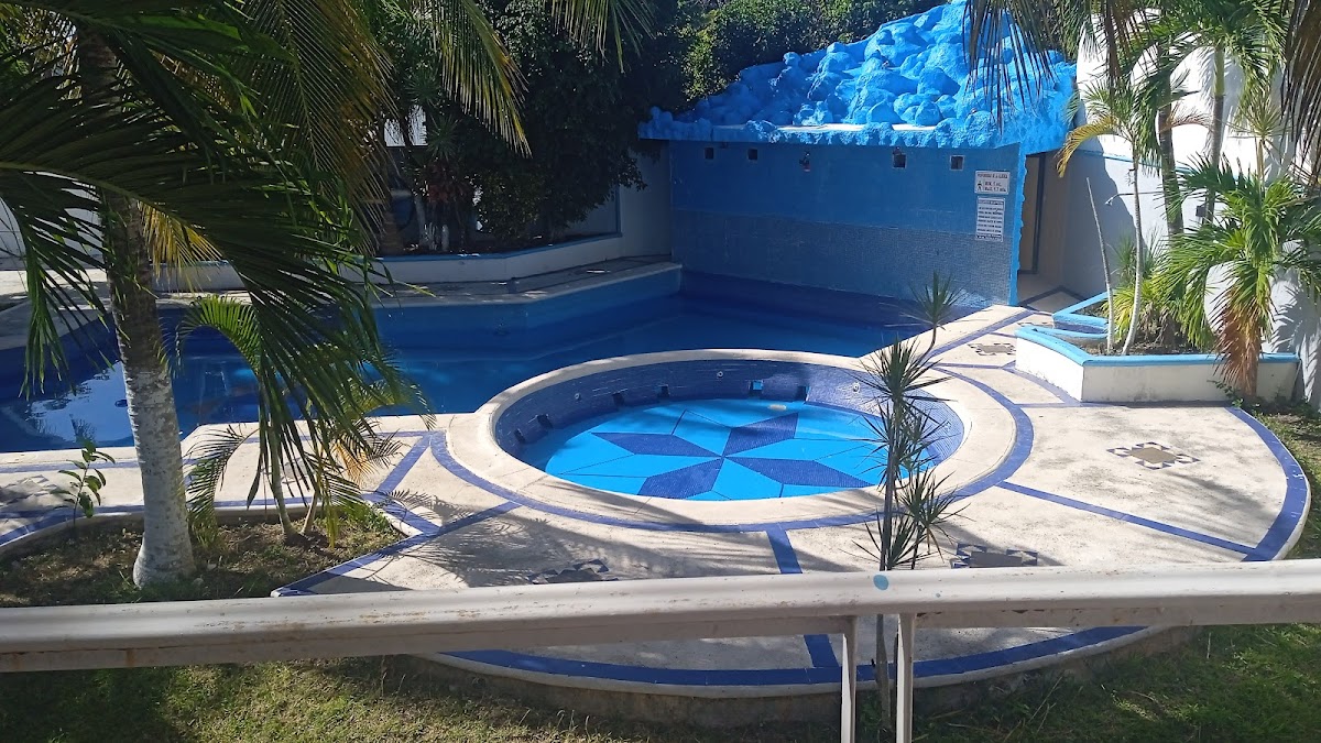 OYO Hotel Marías gallery 2