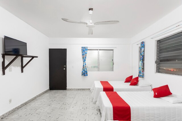 OYO Hotel Cristal gallery 10