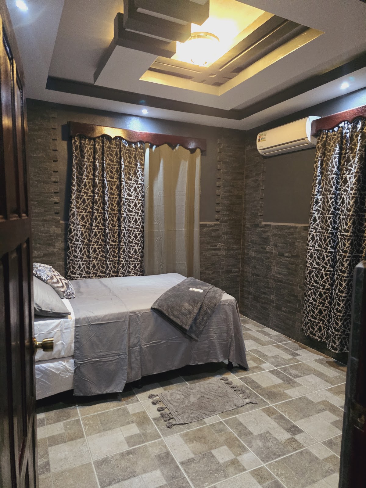 Mom's Vacation Home gallery 9