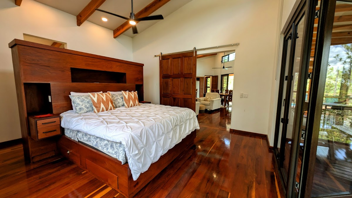 Pine Ridge Retreat Luxury Villa gallery 2