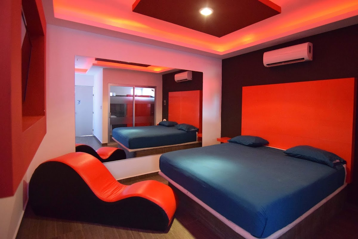 Motel Queens gallery 2