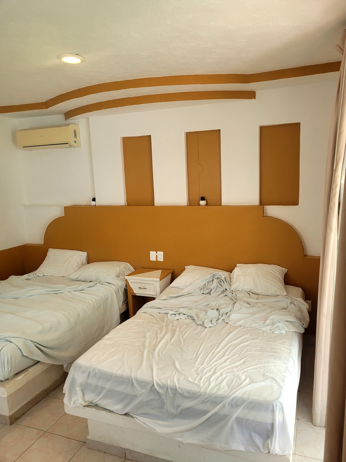 Hotel Lagoon gallery 2