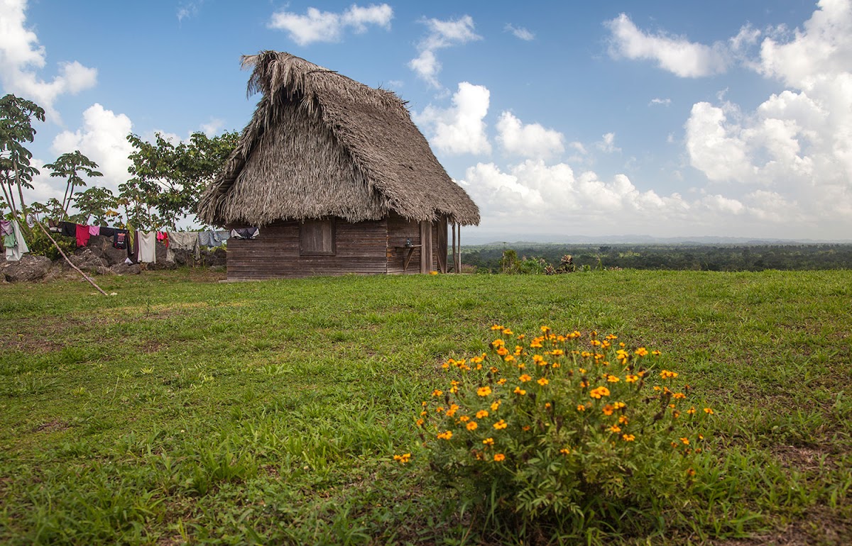 Laguna Maya Lodge cover