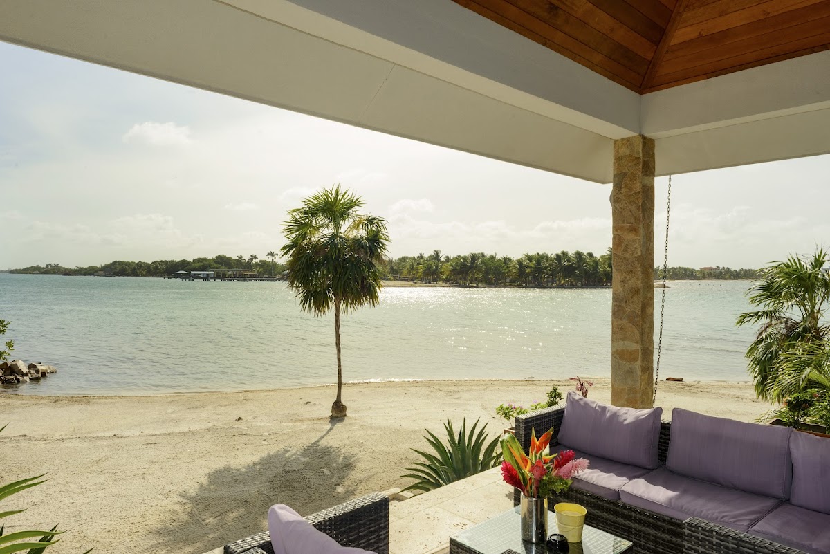 The Enclave on Placencia Caye gallery 8
