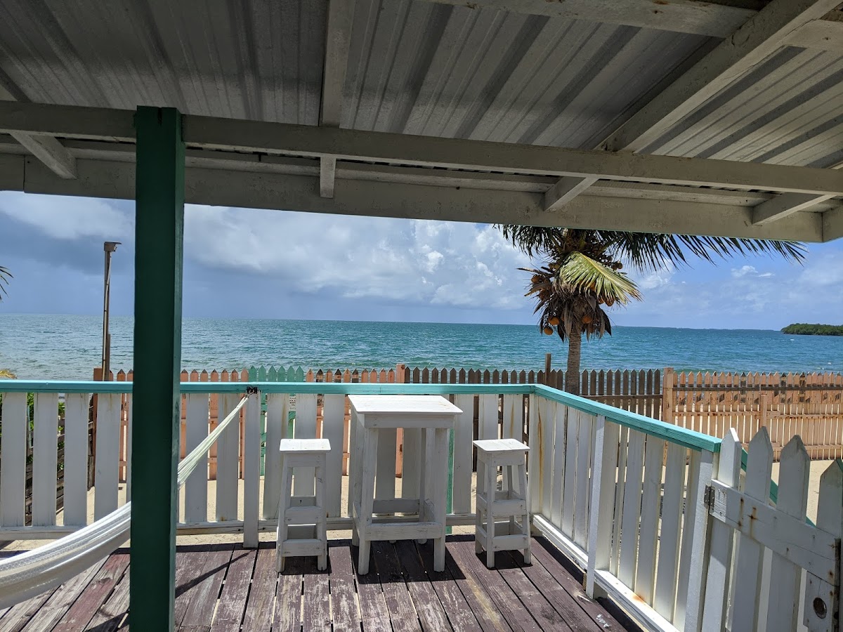 Tri Tan Beach Cabanas gallery 2