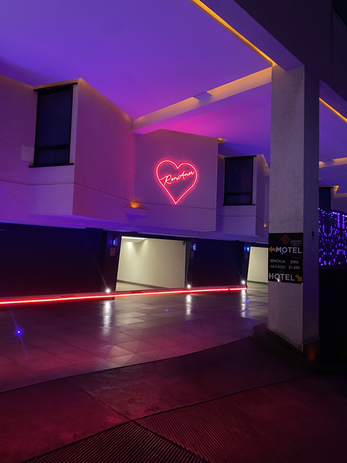RomAmor gallery 6