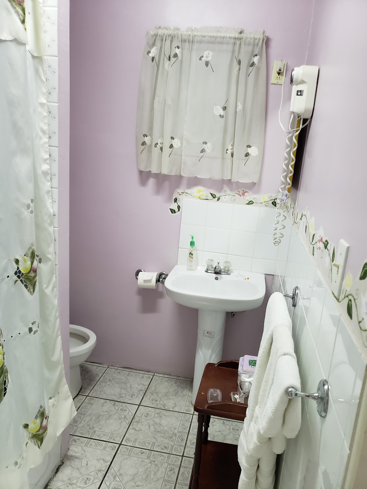 Kenmar Bed & Breakfast gallery 7