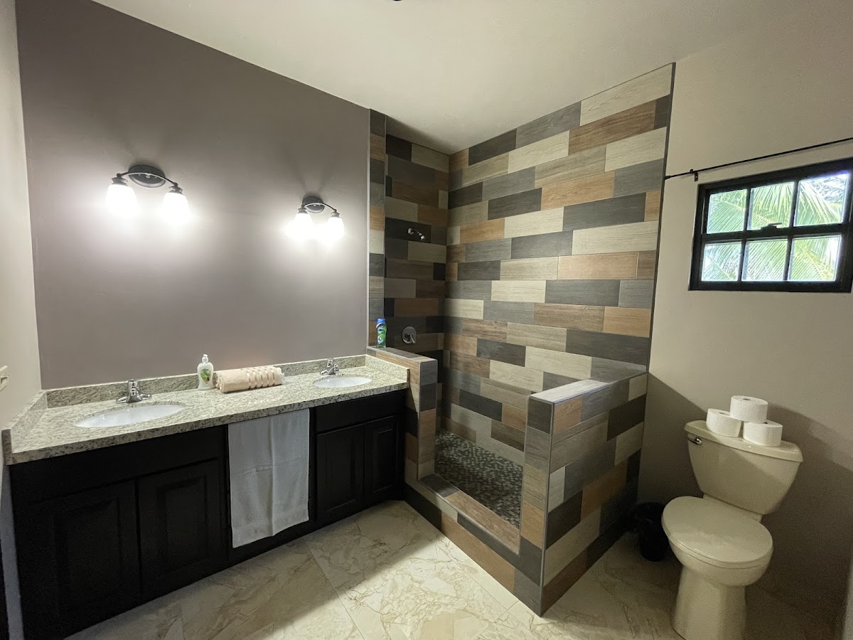 Oakridge Home gallery 3