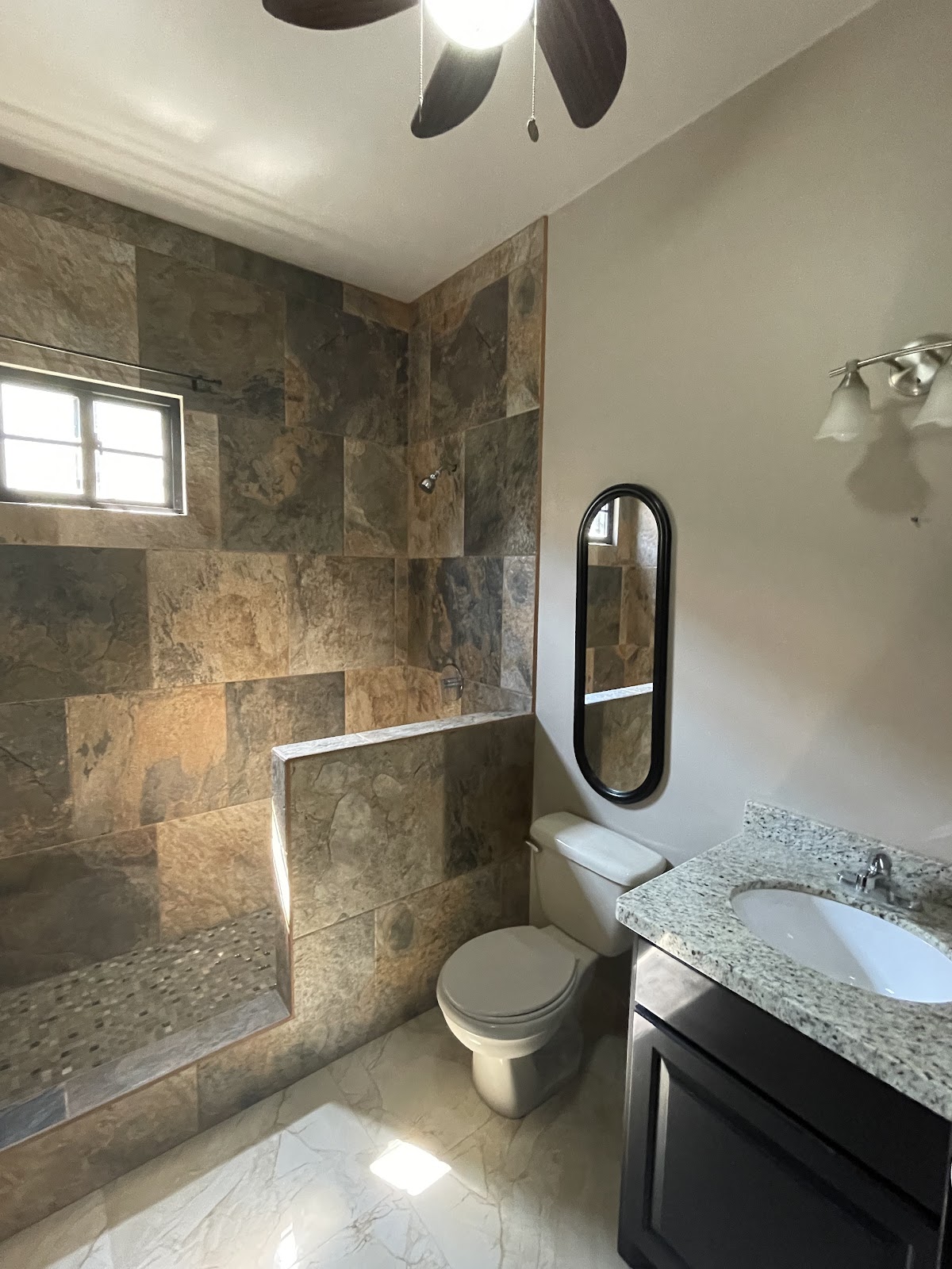 Oakridge Home gallery 5