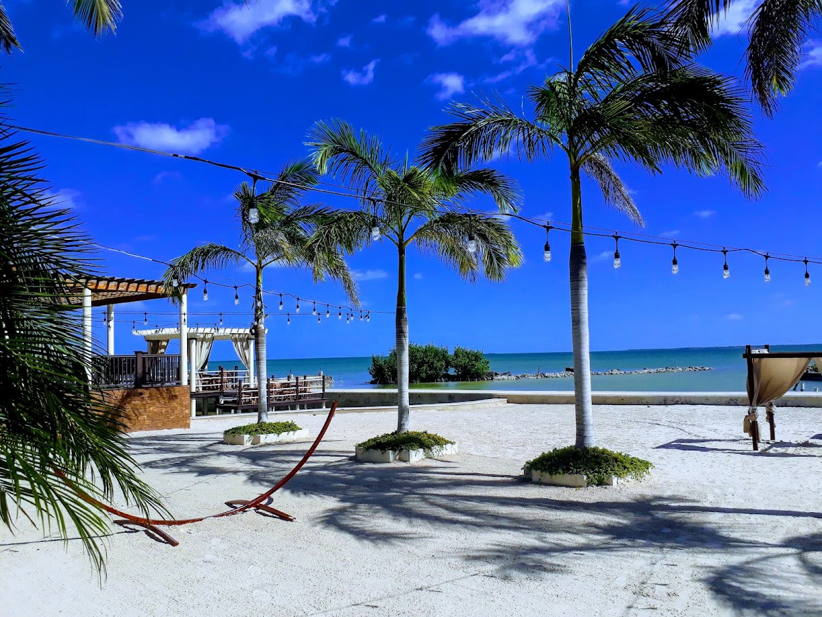 Tony's Inn and Beach Resort gallery 6
